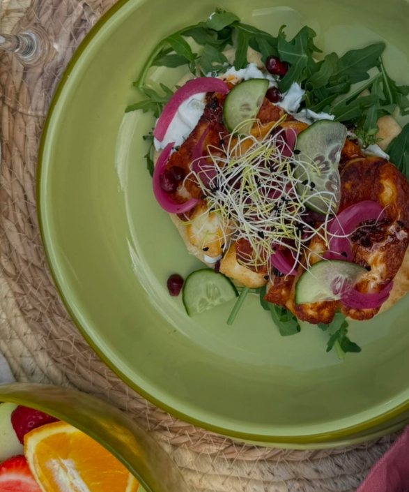 Verse lunch met halloumi en rucola tijdens het retreat